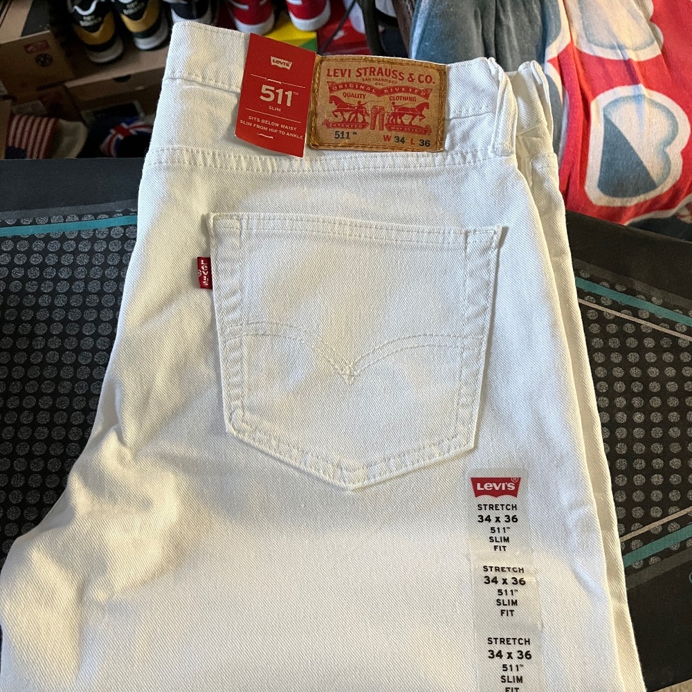 MUST GO! BRAND NEW MENS LEVIS 511 SLIM - WHITE STRETCH - 34 X 36 - STRETCH JEANS